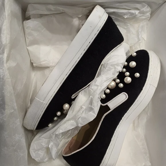 CHARLOTTE OLYMPIA Alex Pearl Embellished Sneakers In Black Size 40 - Picture 13 of 16